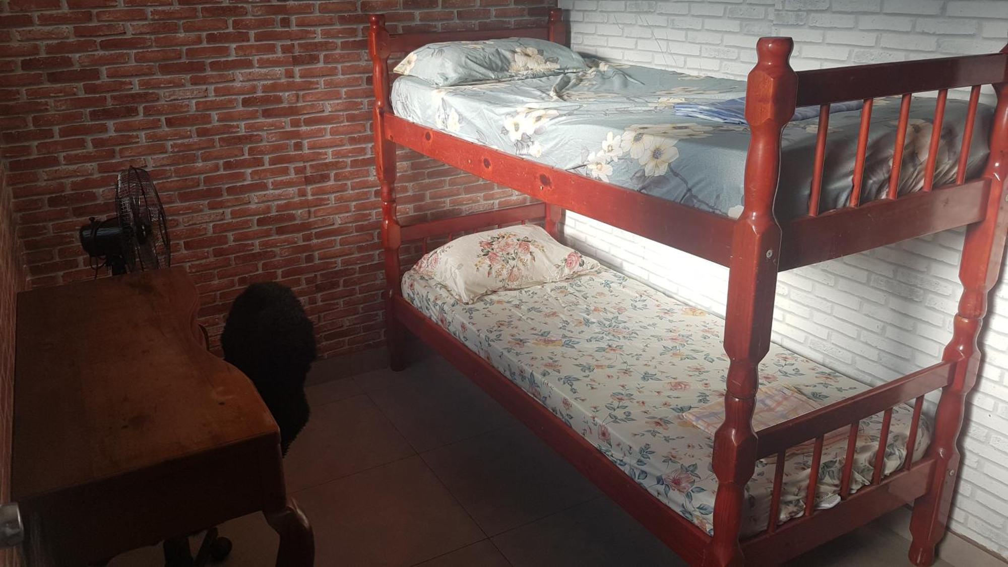 Casa No Centro De Foz! Ar-Condicionado, Smart Tv, Wi-Fi, Cozinha, Ventilador E 4 Camas Foz do Iguaçu Exterior foto