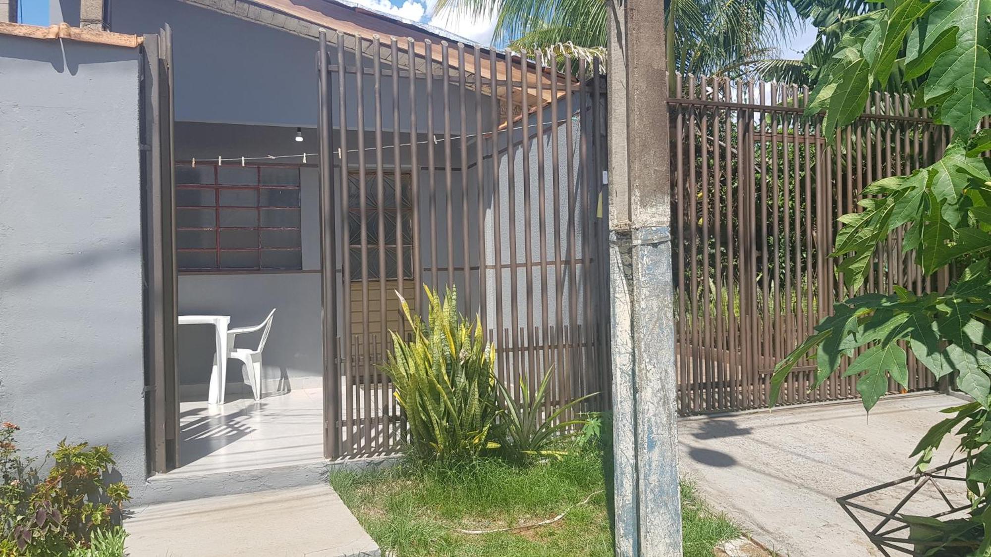 Casa No Centro De Foz! Ar-Condicionado, Smart Tv, Wi-Fi, Cozinha, Ventilador E 4 Camas Foz do Iguaçu Exterior foto