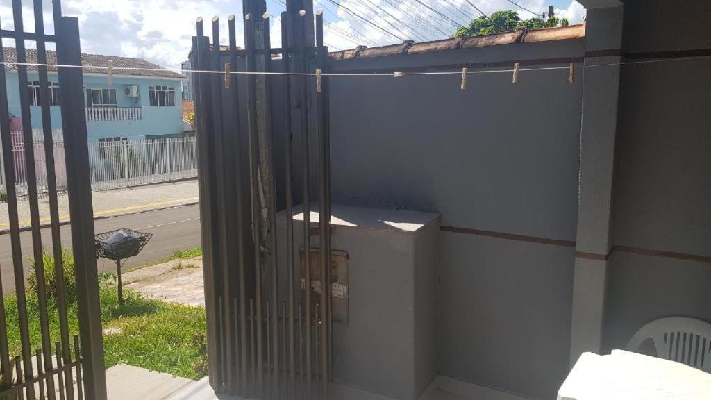 Casa No Centro De Foz! Ar-Condicionado, Smart Tv, Wi-Fi, Cozinha, Ventilador E 4 Camas Foz do Iguaçu Exterior foto